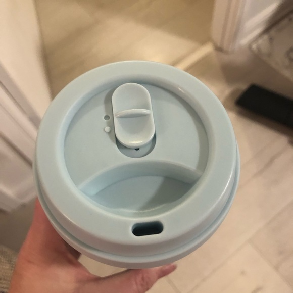 SOLD Ban.do To Go Cup - Picture 3 of 3